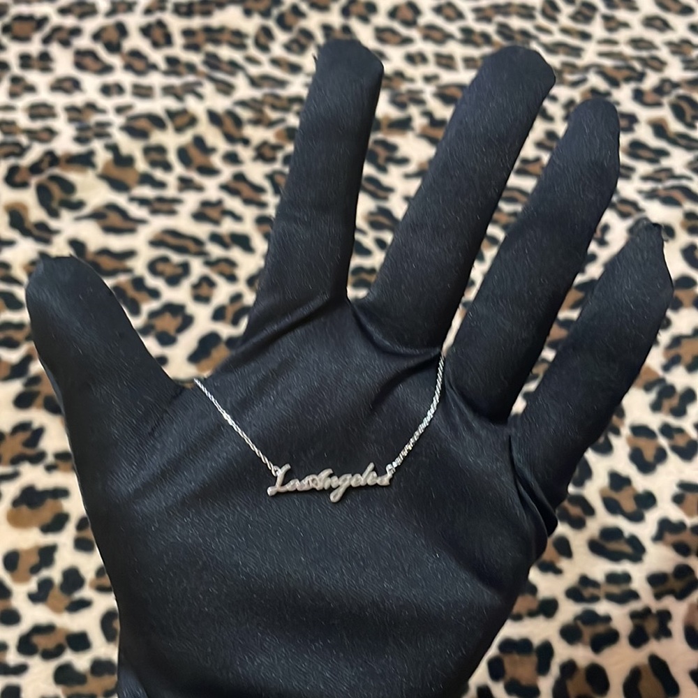 LOS ANGELES Script Pendant Necklace Silver Plated Brass Metal California Jewelry - Picture 3 of 10
